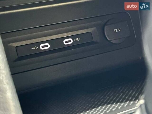 Чорний Фольксваген Atlas, об'ємом двигуна 3.6 л та пробігом 88 тис. км за 26500 $, фото 24 на Automoto.ua