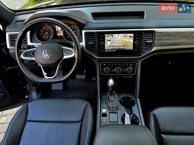 Черный Фольксваген Atlas, объемом двигателя 3.6 л и пробегом 69 тыс. км за 27500 $, фото 57 на Automoto.ua