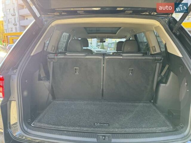 Черный Фольксваген Atlas, объемом двигателя 3.6 л и пробегом 69 тыс. км за 32000 $, фото 13 на Automoto.ua
