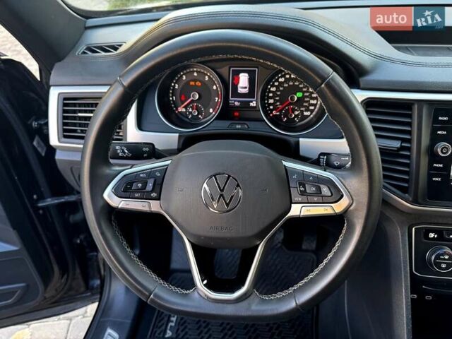 Черный Фольксваген Atlas, объемом двигателя 3.6 л и пробегом 69 тыс. км за 27500 $, фото 26 на Automoto.ua