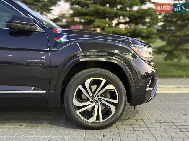 Чорний Фольксваген Atlas, об'ємом двигуна 3.6 л та пробігом 82 тис. км за 29000 $, фото 28 на Automoto.ua