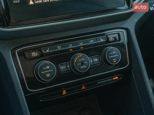 Черный Фольксваген Atlas, объемом двигателя 3.6 л и пробегом 111 тыс. км за 29800 $, фото 34 на Automoto.ua