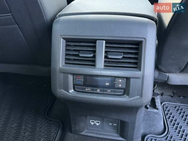 Черный Фольксваген Atlas, объемом двигателя 3.6 л и пробегом 69 тыс. км за 32000 $, фото 17 на Automoto.ua