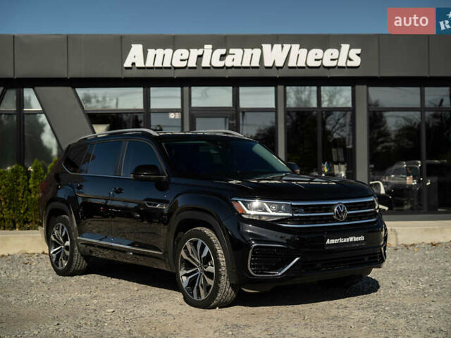 Черный Фольксваген Atlas, объемом двигателя 3.6 л и пробегом 111 тыс. км за 29800 $, фото 2 на Automoto.ua