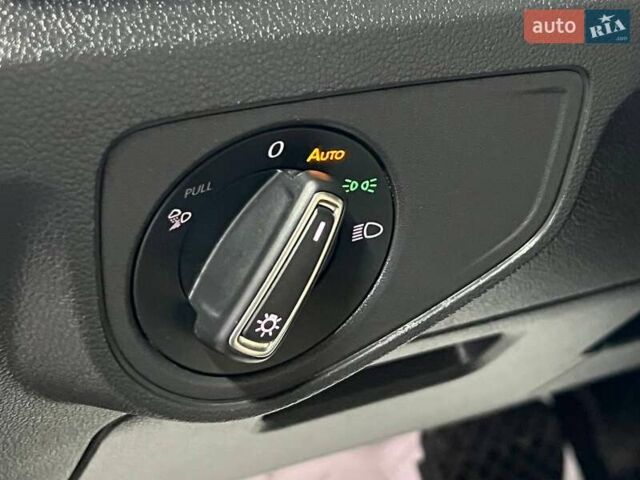 Чорний Фольксваген Atlas, об'ємом двигуна 3.6 л та пробігом 88 тис. км за 26500 $, фото 20 на Automoto.ua