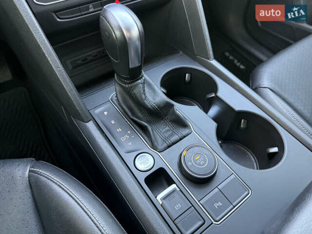 Черный Фольксваген Atlas, объемом двигателя 3.6 л и пробегом 128 тыс. км за 25000 $, фото 17 на Automoto.ua