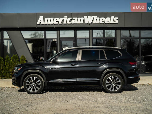 Черный Фольксваген Atlas, объемом двигателя 3.6 л и пробегом 111 тыс. км за 29800 $, фото 3 на Automoto.ua