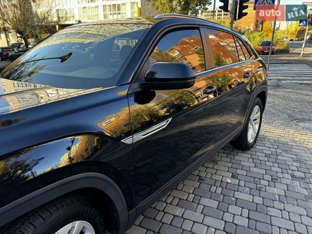 Черный Фольксваген Atlas, объемом двигателя 3.6 л и пробегом 69 тыс. км за 27500 $, фото 68 на Automoto.ua