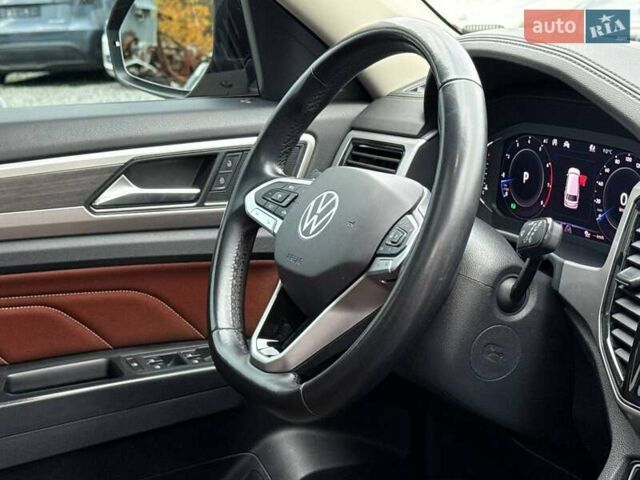 Чорний Фольксваген Atlas, об'ємом двигуна 3.6 л та пробігом 60 тис. км за 32500 $, фото 26 на Automoto.ua