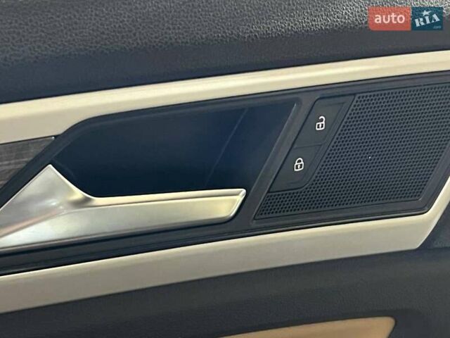 Чорний Фольксваген Atlas, об'ємом двигуна 3.6 л та пробігом 88 тис. км за 26500 $, фото 18 на Automoto.ua