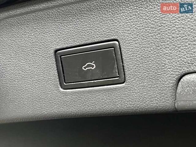 Чорний Фольксваген Atlas, об'ємом двигуна 3.6 л та пробігом 88 тис. км за 26500 $, фото 8 на Automoto.ua