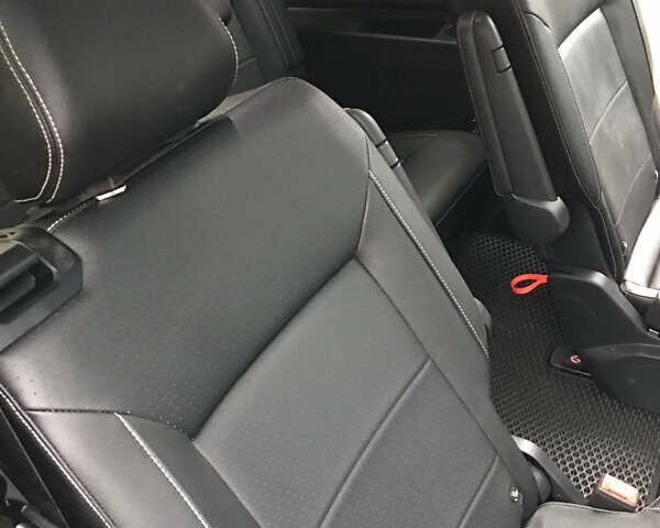 Черный Фольксваген Atlas, объемом двигателя 3.6 л и пробегом 105 тыс. км за 30000 $, фото 11 на Automoto.ua