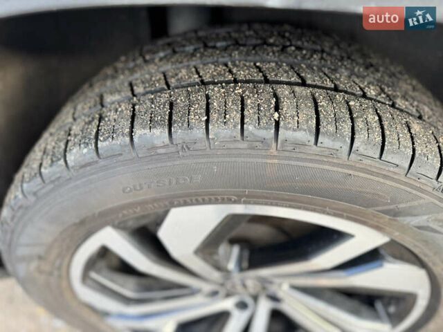 Черный Фольксваген Atlas, объемом двигателя 3.6 л и пробегом 94 тыс. км за 18600 $, фото 5 на Automoto.ua