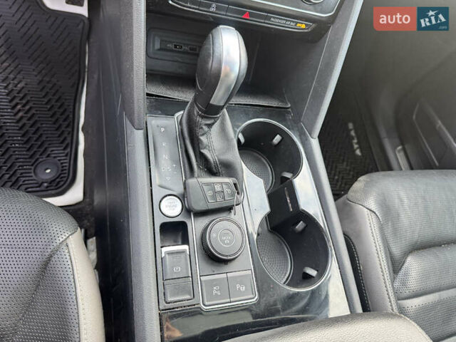 Черный Фольксваген Atlas, объемом двигателя 3.6 л и пробегом 94 тыс. км за 18600 $, фото 19 на Automoto.ua