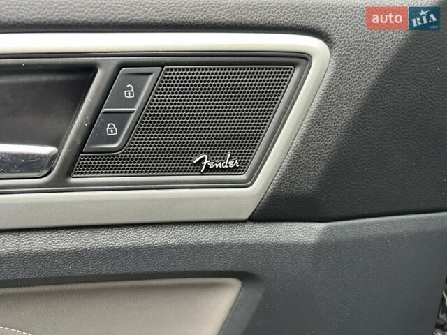 Чорний Фольксваген Atlas, об'ємом двигуна 3.6 л та пробігом 66 тис. км за 33200 $, фото 16 на Automoto.ua