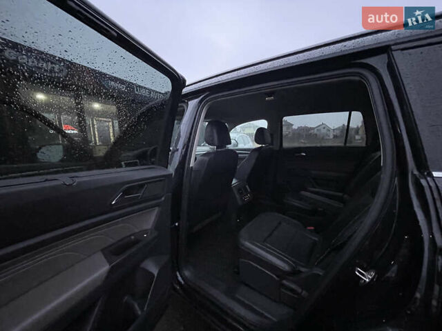 Чорний Фольксваген Atlas, об'ємом двигуна 3.6 л та пробігом 182 тис. км за 19800 $, фото 13 на Automoto.ua