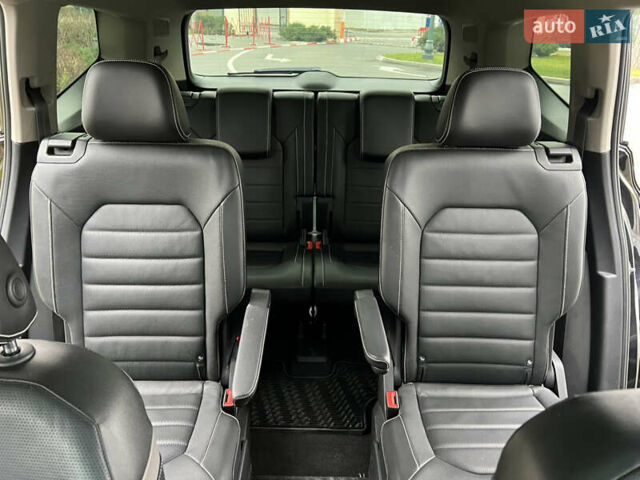 Чорний Фольксваген Atlas, об'ємом двигуна 3.6 л та пробігом 66 тис. км за 33200 $, фото 21 на Automoto.ua