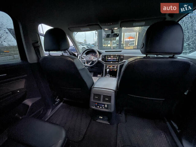 Чорний Фольксваген Atlas, об'ємом двигуна 3.6 л та пробігом 182 тис. км за 19800 $, фото 17 на Automoto.ua