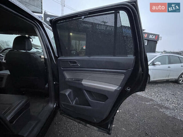 Чорний Фольксваген Atlas, об'ємом двигуна 3.6 л та пробігом 182 тис. км за 19800 $, фото 18 на Automoto.ua
