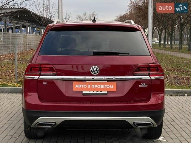 Красный Фольксваген Atlas, объемом двигателя 3.6 л и пробегом 98 тыс. км за 22900 $, фото 6 на Automoto.ua