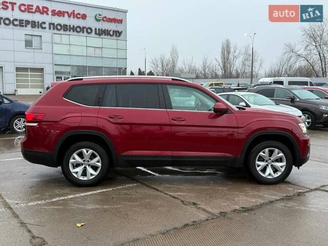 Красный Фольксваген Atlas, объемом двигателя 3.6 л и пробегом 98 тыс. км за 19500 $, фото 3 на Automoto.ua