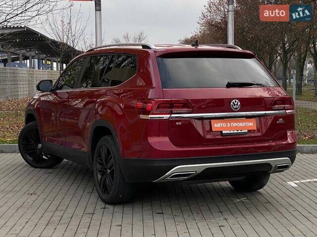 Красный Фольксваген Atlas, объемом двигателя 3.6 л и пробегом 98 тыс. км за 22900 $, фото 7 на Automoto.ua