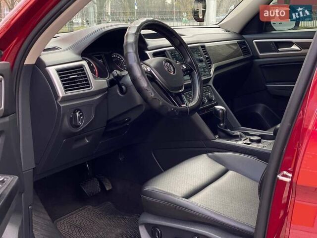 Красный Фольксваген Atlas, объемом двигателя 3.6 л и пробегом 98 тыс. км за 22900 $, фото 8 на Automoto.ua