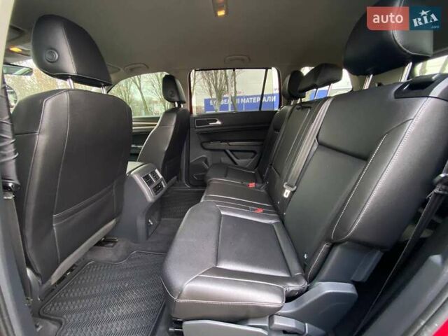 Красный Фольксваген Atlas, объемом двигателя 3.6 л и пробегом 98 тыс. км за 22900 $, фото 18 на Automoto.ua