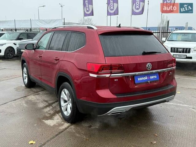 Красный Фольксваген Atlas, объемом двигателя 3.6 л и пробегом 98 тыс. км за 19500 $, фото 6 на Automoto.ua