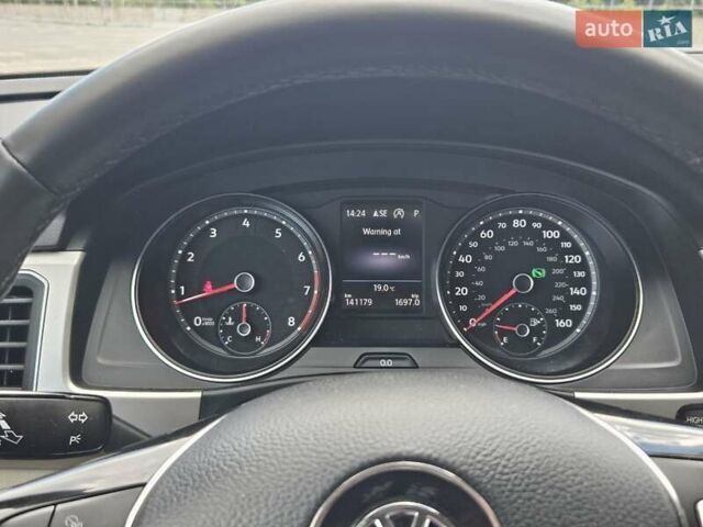 Червоний Фольксваген Atlas, об'ємом двигуна 3.6 л та пробігом 140 тис. км за 17500 $, фото 13 на Automoto.ua