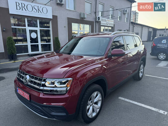 Красный Фольксваген Atlas, объемом двигателя 2 л и пробегом 183 тыс. км за 16900 $, фото 109 на Automoto.ua