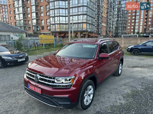 Красный Фольксваген Atlas, объемом двигателя 2 л и пробегом 183 тыс. км за 16900 $, фото 113 на Automoto.ua
