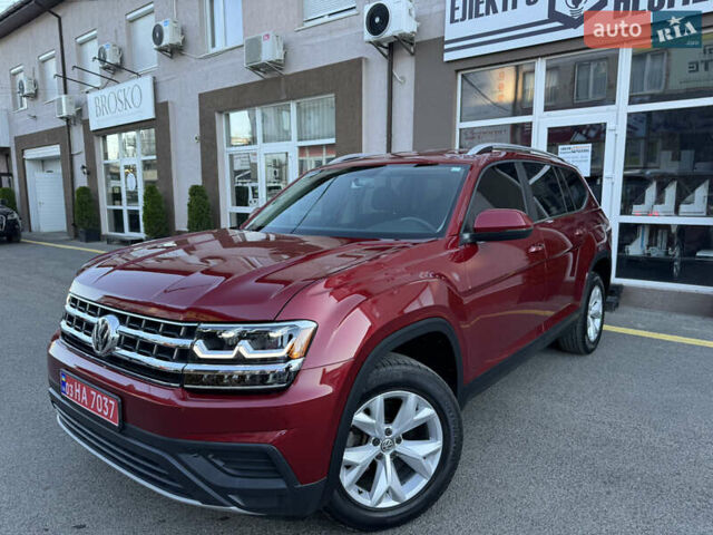 Красный Фольксваген Atlas, объемом двигателя 2 л и пробегом 183 тыс. км за 16900 $, фото 5 на Automoto.ua