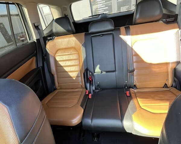 Фольксваген Atlas, об'ємом двигуна 3.6 л та пробігом 125 тис. км за 19499 $, фото 12 на Automoto.ua