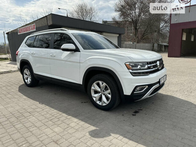 Фольксваген Atlas, об'ємом двигуна 3.6 л та пробігом 81 тис. км за 27500 $, фото 2 на Automoto.ua