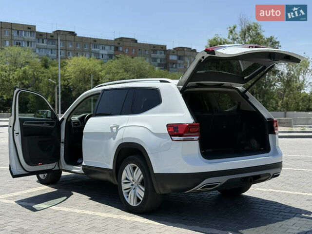 Фольксваген Atlas, объемом двигателя 0 л и пробегом 98 тыс. км за 19000 $, фото 22 на Automoto.ua