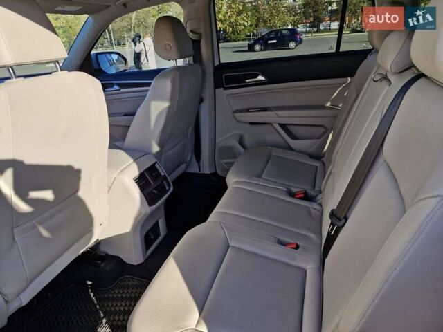 Фольксваген Atlas, объемом двигателя 0 л и пробегом 60 тыс. км за 30000 $, фото 9 на Automoto.ua