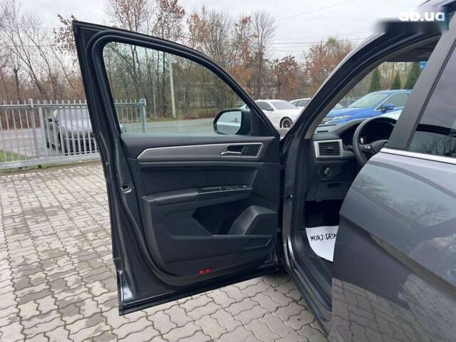 Фольксваген Atlas, объемом двигателя 2 л и пробегом 152 тыс. км за 18490 $, фото 10 на Automoto.ua