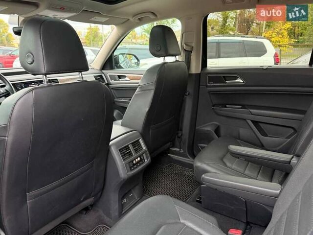 Фольксваген Atlas, объемом двигателя 3.6 л и пробегом 156 тыс. км за 23800 $, фото 16 на Automoto.ua