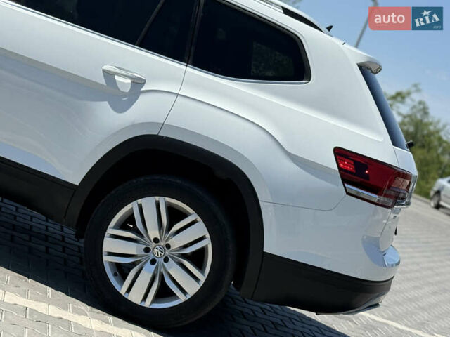 Фольксваген Atlas, объемом двигателя 0 л и пробегом 98 тыс. км за 19000 $, фото 4 на Automoto.ua
