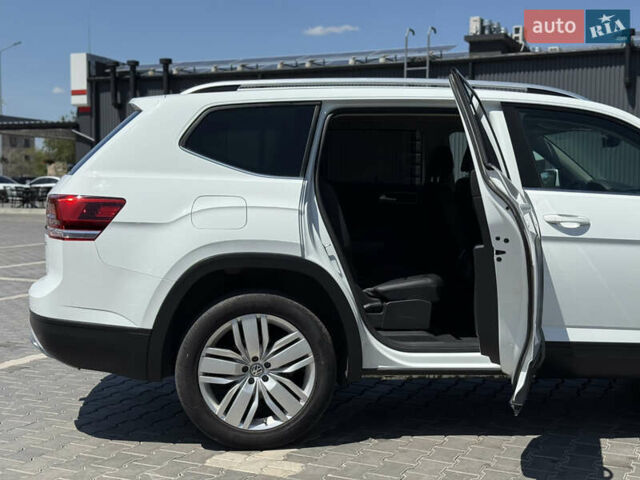 Фольксваген Atlas, объемом двигателя 0 л и пробегом 98 тыс. км за 19000 $, фото 41 на Automoto.ua