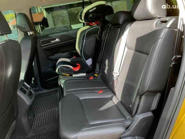 Желтый Фольксваген Atlas, объемом двигателя 3.6 л и пробегом 122 тыс. км за 27290 $, фото 24 на Automoto.ua