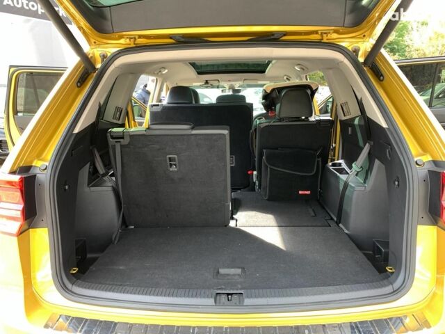 Желтый Фольксваген Atlas, объемом двигателя 3.6 л и пробегом 122 тыс. км за 27290 $, фото 17 на Automoto.ua