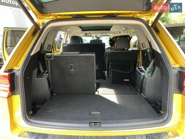 Фольксваген Atlas 2017 в Виннице на Automoto.ua Желтый Фольксваген Atlas, объемом двигателя 3.6 л и пробегом 122 тыс. км за 27290 $, фото 16 на Automoto.ua