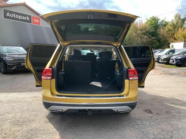 Желтый Фольксваген Atlas, объемом двигателя 3.6 л и пробегом 122 тыс. км за 27290 $, фото 16 на Automoto.ua