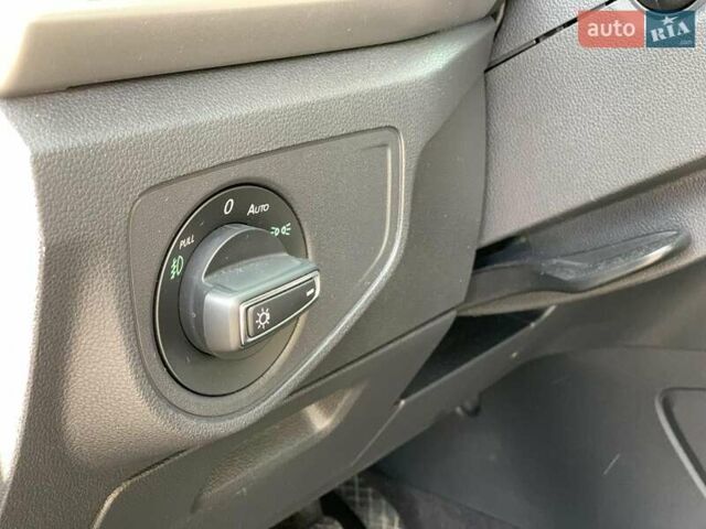 Фольксваген Atlas 2017 в Виннице на Automoto.ua Желтый Фольксваген Atlas, объемом двигателя 3.6 л и пробегом 122 тыс. км за 27290 $, фото 29 на Automoto.ua