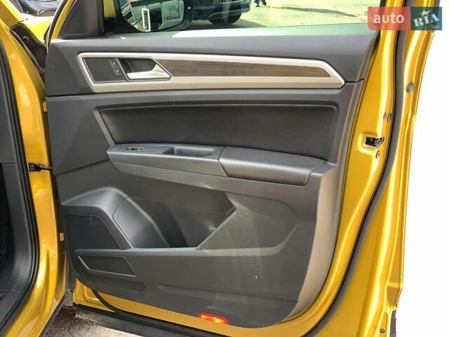 Фольксваген Atlas 2017 в Виннице на Automoto.ua Желтый Фольксваген Atlas, объемом двигателя 3.6 л и пробегом 122 тыс. км за 27290 $, фото 23 на Automoto.ua