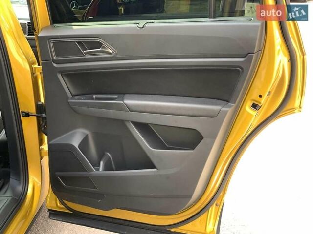 Фольксваген Atlas 2017 в Виннице на Automoto.ua Желтый Фольксваген Atlas, объемом двигателя 3.6 л и пробегом 122 тыс. км за 27290 $, фото 22 на Automoto.ua