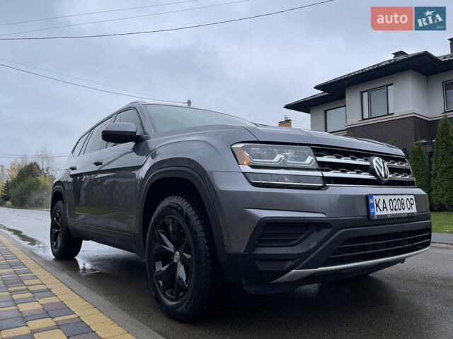 Серый Фольксваген Atlas, объемом двигателя 3.6 л и пробегом 74 тыс. км за 18999 $, фото 7 на Automoto.ua