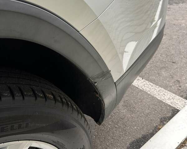 Сірий Фольксваген Atlas, об'ємом двигуна 3.6 л та пробігом 100 тис. км за 25000 $, фото 5 на Automoto.ua